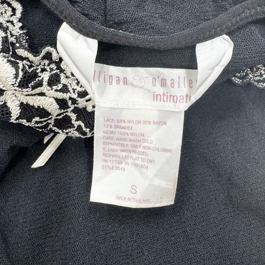 Gillian & O'malley Black White Lace Milkmaid Cami