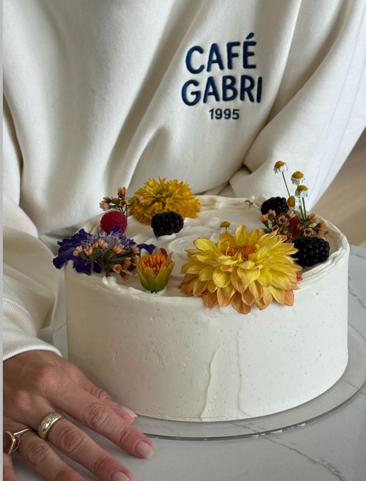 Cake Decorating Workshop – Flour To Flower